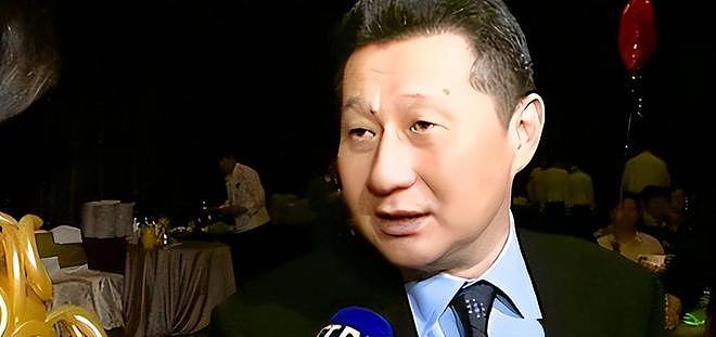 包养情人无数，娶初中同学女儿为妻，玩老婆闺蜜，孙道存有多放荡（组图） - 3