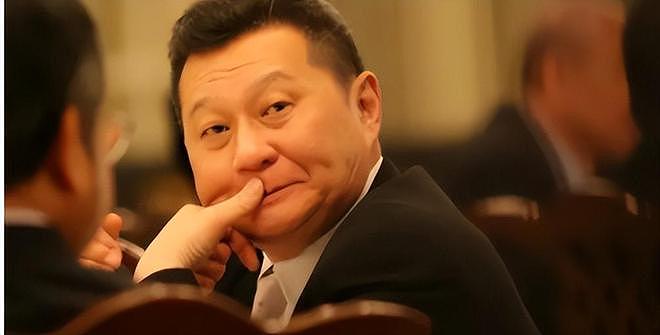 包养情人无数，娶初中同学女儿为妻，玩老婆闺蜜，孙道存有多放荡（组图） - 14