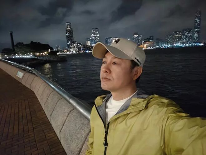 2025年末,回看娱乐圈8个大瓜,曾毅连累玲花,王家卫晚节不保(组图) - 10