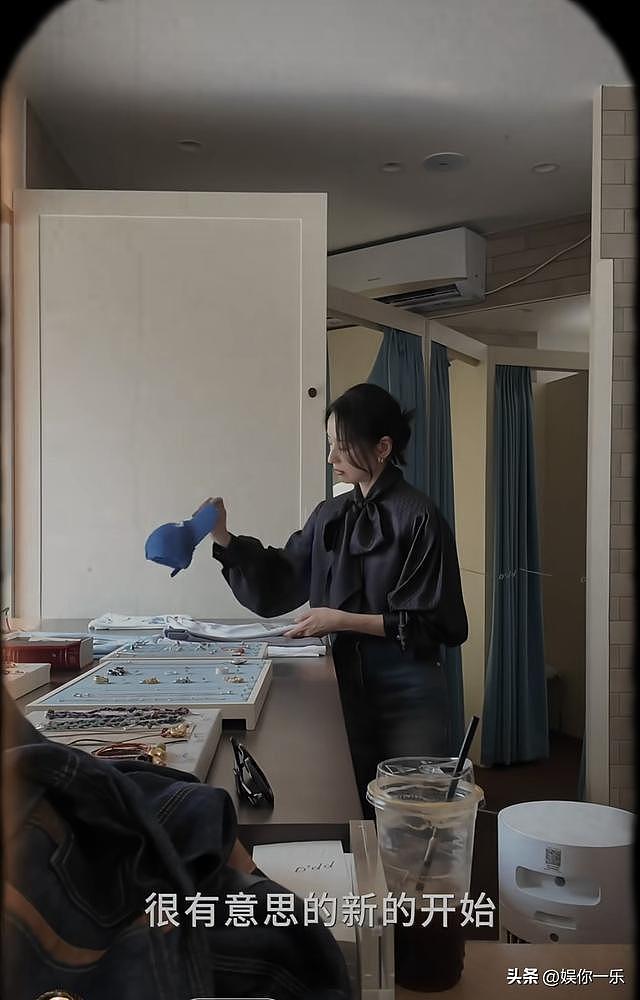 董洁自曝儿子高二，为陪娃今年只拍1部戏！顶顶瘦又高，长胡子了（组图） - 5