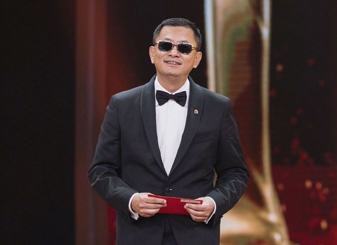 2025年末,回看娱乐圈8个大瓜,曾毅连累玲花,王家卫晚节不保(组图) - 25