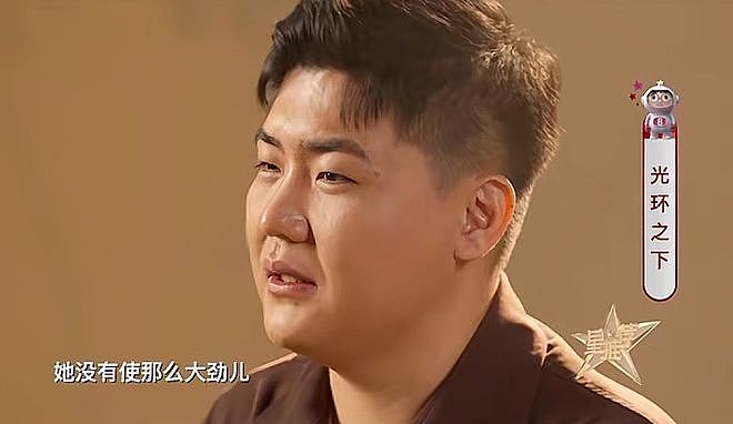闫学晶哭穷风波升级！本人火速关评投诉相关内容，儿子账号设私密（组图） - 4