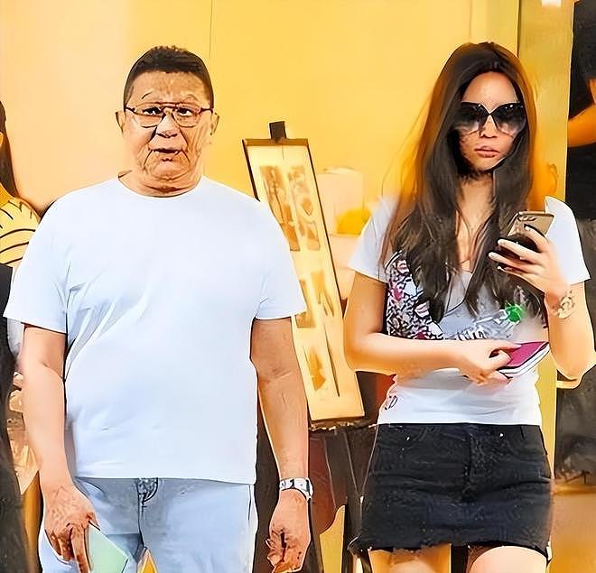 包养情人无数，娶初中同学女儿为妻，玩老婆闺蜜，孙道存有多放荡（组图） - 12