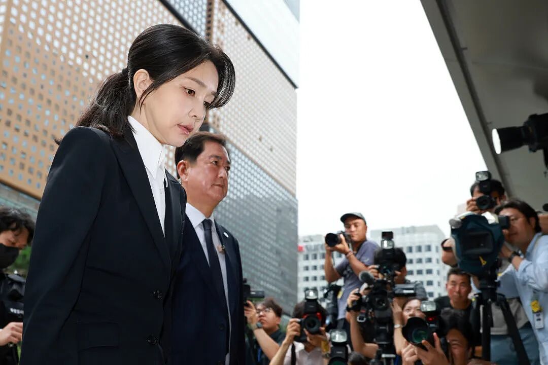 犯罪收益达14.6亿韩元，享有“仅次于总统的地位”，金建希怎么个“卖官鬻爵”了？（组图） - 4