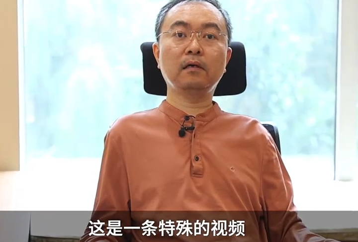 蔡磊证实,病情接近终末期,“五体瘫软,无法言语,压痛、口水、呛咳、吞咽、憋气每天都在折磨我”(组图) - 2