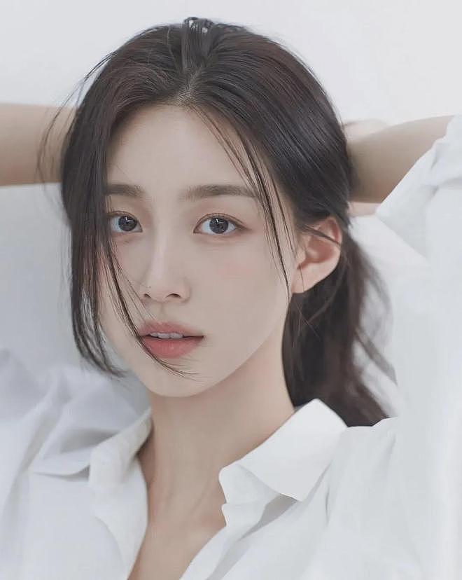 【美女】甜美女神颜值超高,前凸后翘曲线优美,肤白水嫩让人迷恋(组图) - 3