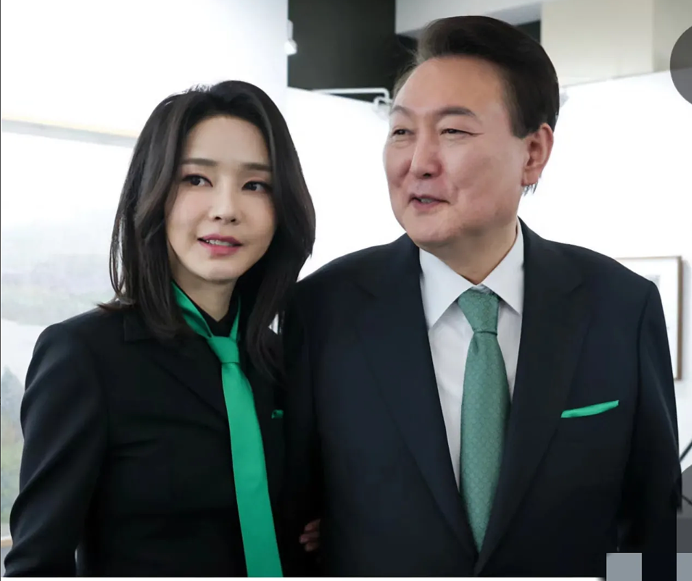 犯罪收益达14.6亿韩元，享有“仅次于总统的地位”，金建希怎么个“卖官鬻爵”了？（组图） - 2