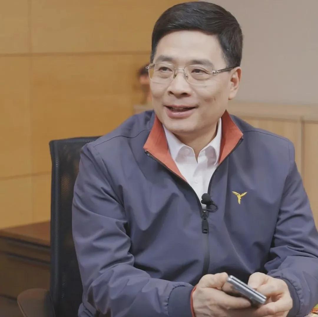 2025十大网红：用独门绝技，“偷”走一整年的流量（组图） - 6