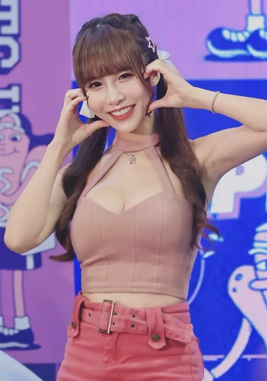 【美女】啦啦队女神，人称牛奶，名副其实的奶凶奶凶（组图） - 6