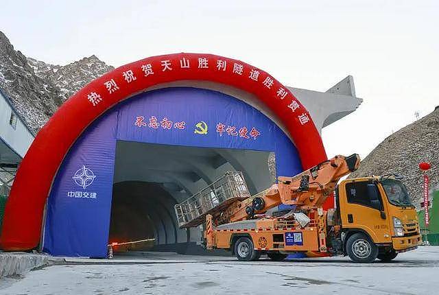 意义不亚于建造航母！中国胜利隧道通车（组图） - 3