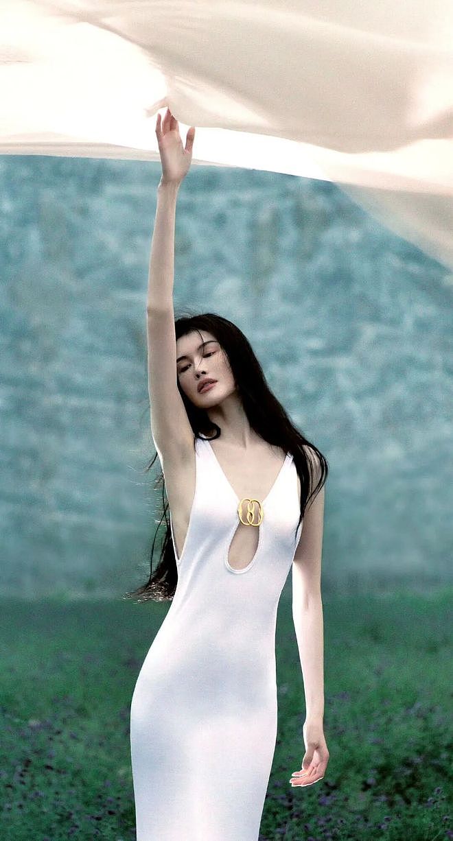 何穗、雎晓雯、奚梦瑶、孙菲菲都结婚生子了,但一代国模依旧无可替代(组图) - 20