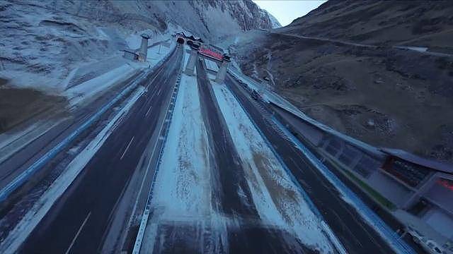 意义不亚于建造航母！中国胜利隧道通车（组图） - 26