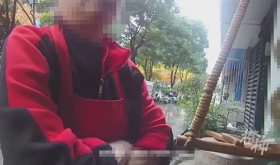 55岁大姐与“牛津博士”网恋，对方要赠她800万元，结局出乎意料（组图） - 1