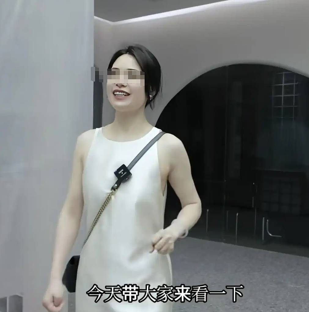 妻子曝老公出轨瑜伽老师闺蜜，网友看完原配和闺蜜照对比感叹：真差远了（组图） - 21