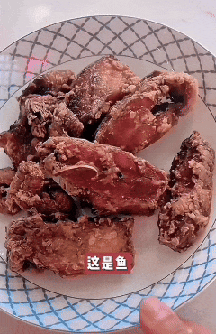 客厅大得能打球，哭穷的女星害惨啃老儿子（组图） - 11