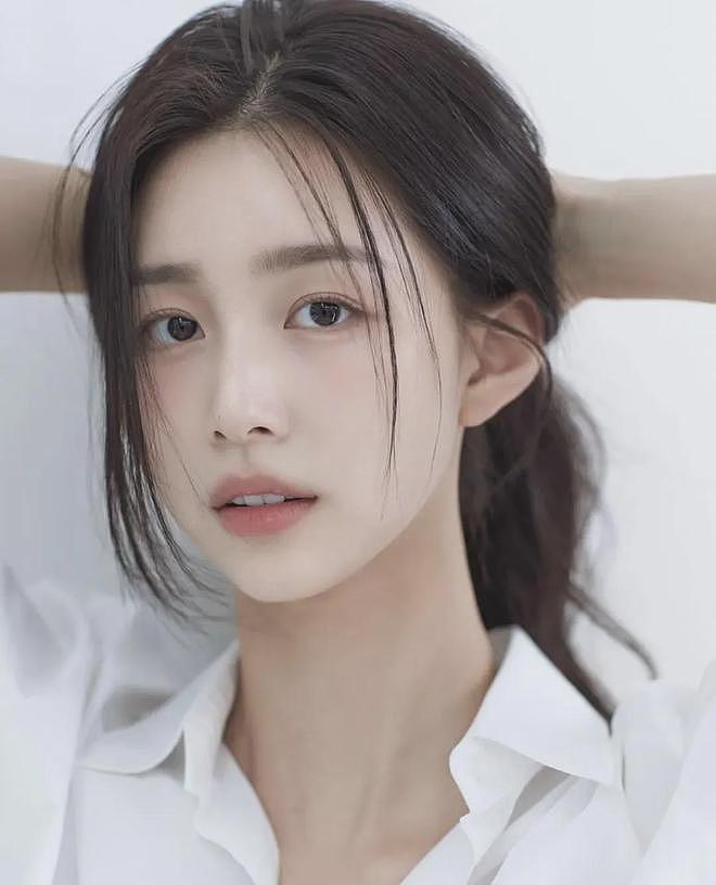 【美女】甜美女神颜值超高,前凸后翘曲线优美,肤白水嫩让人迷恋(组图) - 2