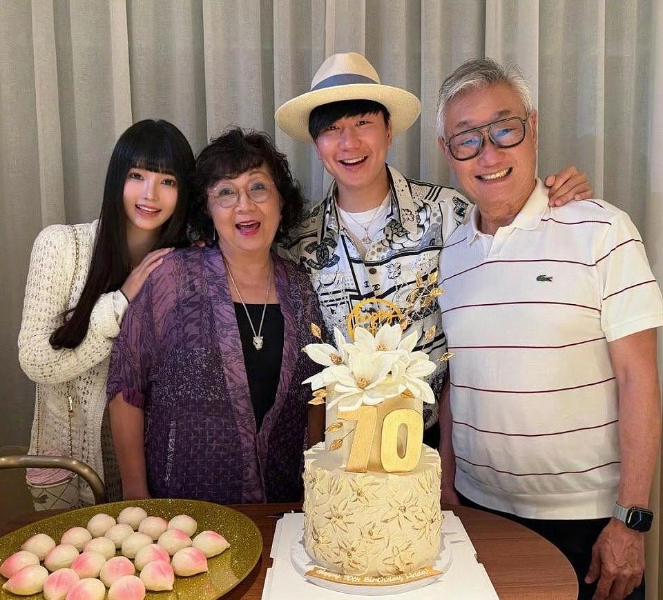 林俊杰女友身份曝光,两人相差21岁,曝女方曾去林俊杰演唱会现场(组图) - 2