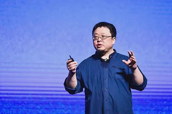 罗永浩：有一个公司天天说遥遥领先，成了全国笑柄……（组图） - 7