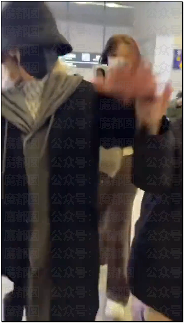 扯头发抱摔！中国当红男团偶像当众殴打女粉，拳拳到肉（视频/组图） - 9