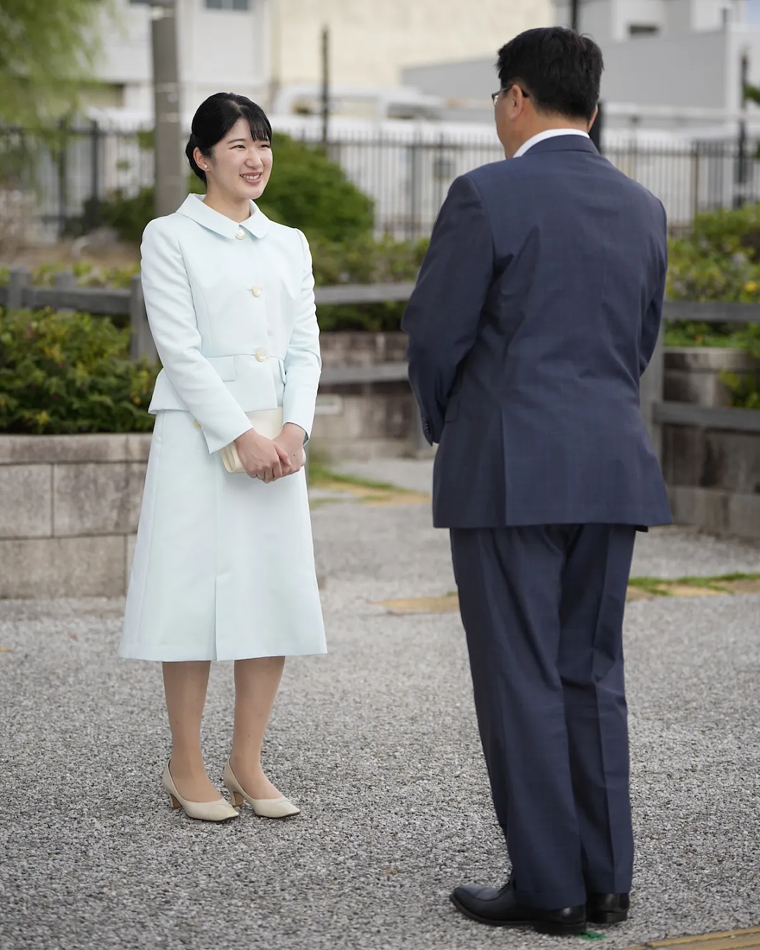 日本19岁“未来天皇”欲涨工资被狂骂!被批废柴耀祖乱花钱不做事:爱子公主都穿9年前衣服(组图) - 19