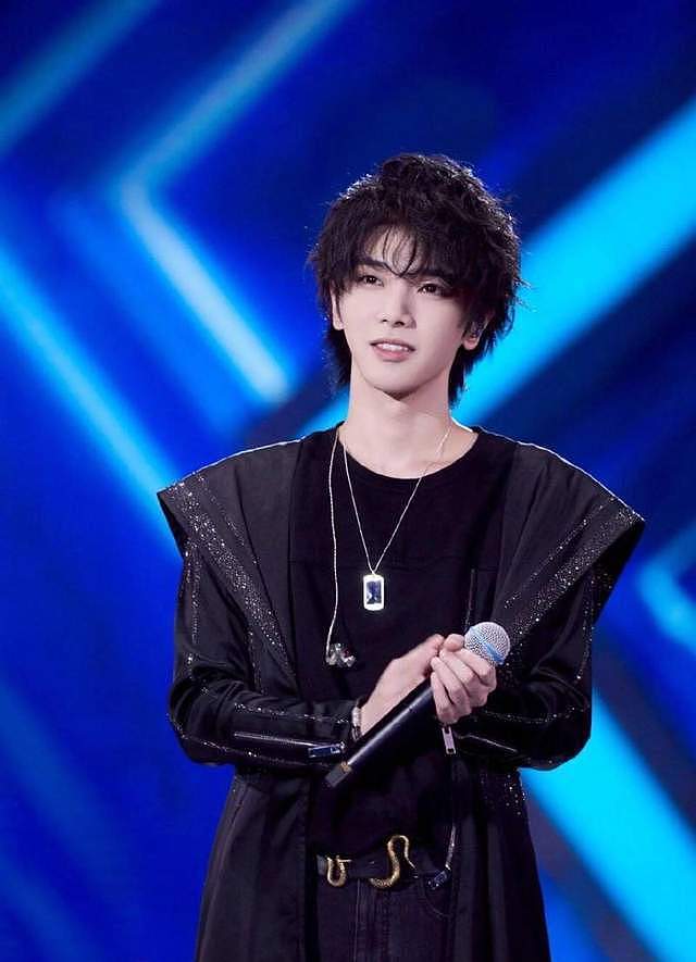 湖南卫视跨年晚会全部真唱，那英檀健次陈楚生确认全开麦，够狠吧（组图） - 3