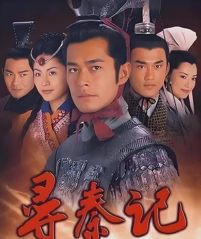 香港红毯太尴尬，白百何“装傻”被吐槽，宣萱脸部凹凸不平嘴巴大（组图） - 2