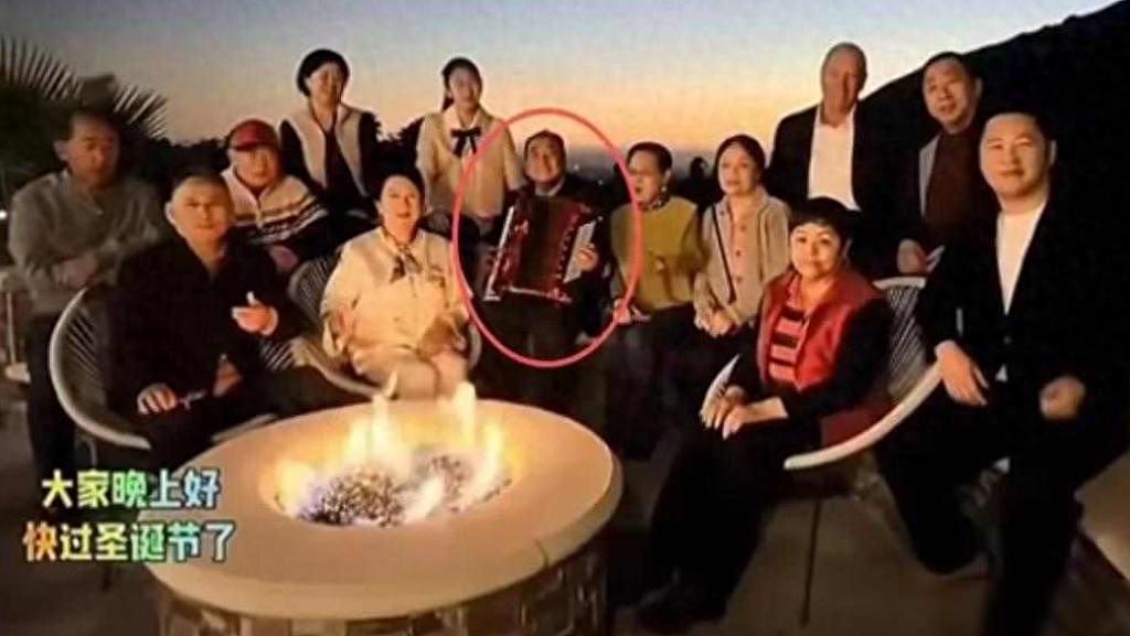 姜昆唱红歌后续，邻居爆料其在洛杉矶长期居住（组图） - 1