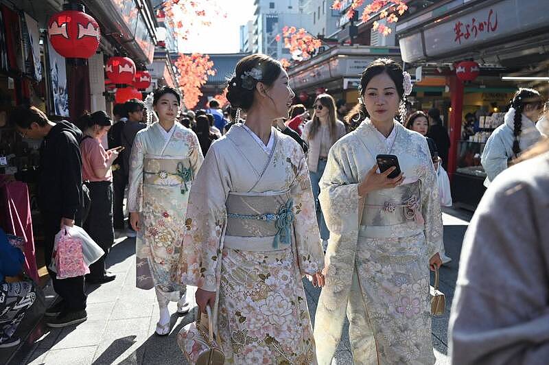 中国人疯狂润日！在日本2年开7千间公司只为取得居留权（图） - 1