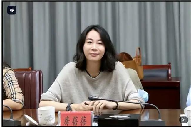 中国金融圈炸锅，投行“第一美女”栽了（组图） - 2