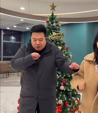 “中国特朗普”！重庆网红Trump式英语爆红，宣布1月赴美冀见真身（视频/组图） - 1