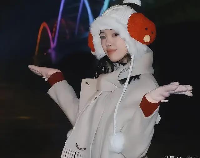 哈尔滨白嫖拍照续：女生“底裤”被扒，正脸流出，朋友再曝恶心事（组图） - 2