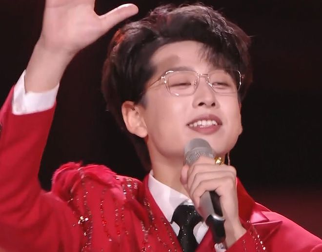 跨年晚会主持人状态曝光！靳梦佳被质疑整容，汪涵头发秃了一半（组图） - 15