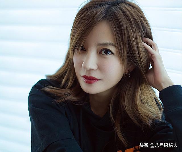 因胃癌去世传闻真相大白半年，49岁赵薇近况曝光，琼瑶真没说错（组图） - 10
