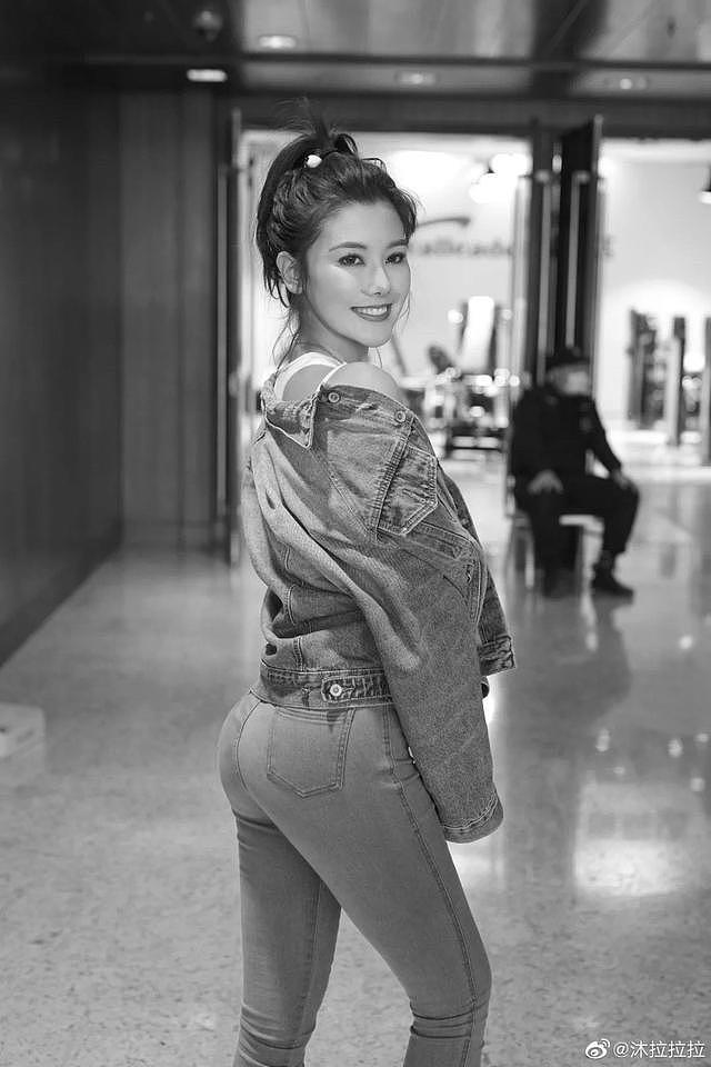 【美女】98年翘臀女孩,混血颜值搭配性感身材:女生要多做力量训练(组图) - 7