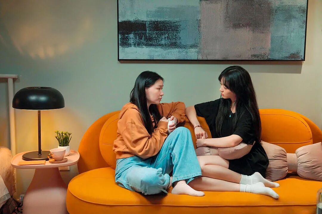 中国式女性友谊的爱与恨:“忍不住参与你的人生困境”(组图) - 6