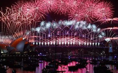 新年噩耗!悉尼一中国留学生当场…全球跨年夜,专属于各国的浪漫…(组图) - 7