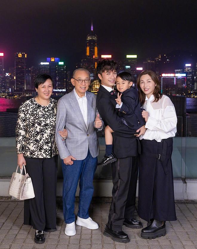 53岁古巨基再当爸，57岁陈韵晴二胎产子，高龄产子备受质疑（组图） - 6