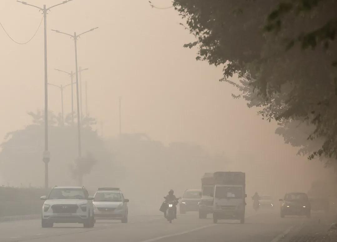印度大厂总裁受不了德里空气污染连夜辞职跑路:这地方空气真不是人吸的…(组图) - 10