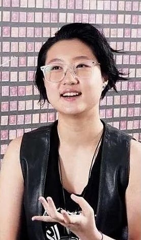 吴卓林一句话让华人圈开锅，成龙私下照顾女儿（组图） - 2