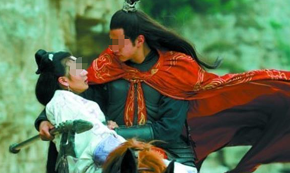 网传的“200块转让网恋对象”是什么鬼?被贱卖超美女孩照片操作看呆!(组图) - 8