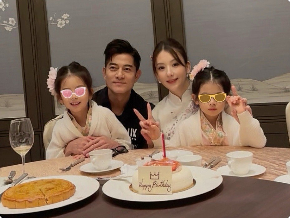 方媛出月子“捞金”被群嘲,殊不知这才是天王嫂的“顶级聪明”(组图) - 11