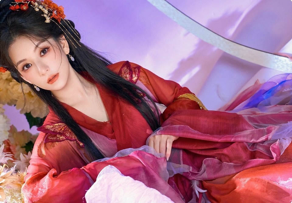方媛出月子“捞金”被群嘲,殊不知这才是天王嫂的“顶级聪明”(组图) - 15