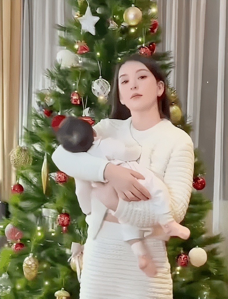 方媛出月子“捞金”被群嘲,殊不知这才是天王嫂的“顶级聪明”(组图) - 2