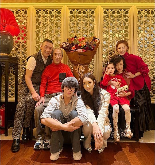 章子怡哥哥全家福曝光，3个子女颜值高，曾怒斥汪峰自私虚伪（组图） - 5