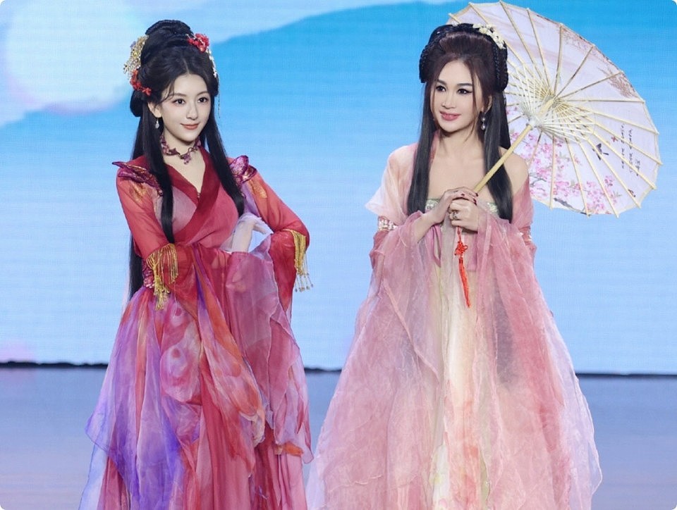 方媛出月子“捞金”被群嘲,殊不知这才是天王嫂的“顶级聪明”(组图) - 6