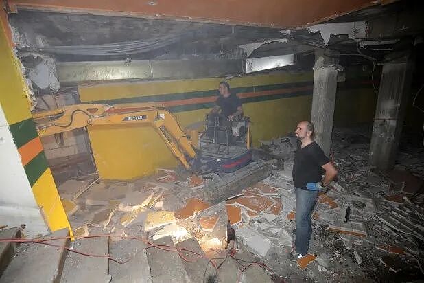 瑞士酒吧大爆炸后,法国老板夫妇仅受轻伤逃出!放话称“每次消防检查都合格” ?(组图) - 7
