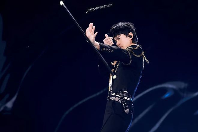 2026跨年晚会复盘:流量、情怀、圈层,谁才是真顶流?(组图) - 7