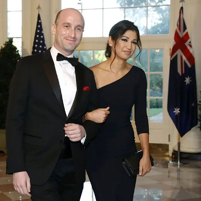 美白宫高官之妻、保守派网红社媒发帖暗示美国要“拿下格陵兰岛”,丹麦驻美大使紧急发声(组图) - 1