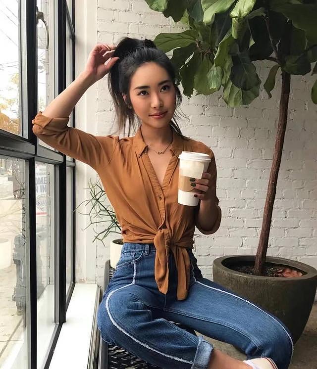 【美女】身高172的泳装模特,沙漏身材搭配大长腿,再把训练动作给你(组图) - 1