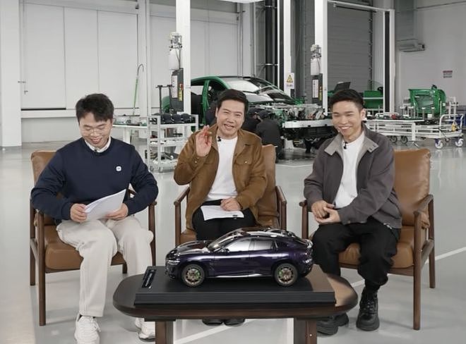 小米汽车今年交付目标55万辆!雷军回应“小字营销”:行业陋习,马上就改!辟谣“小米不让农民卖小米”(图) - 1
